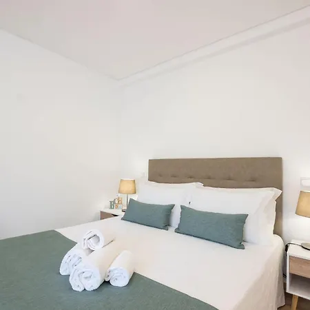 Pimenta - Short Walk To The